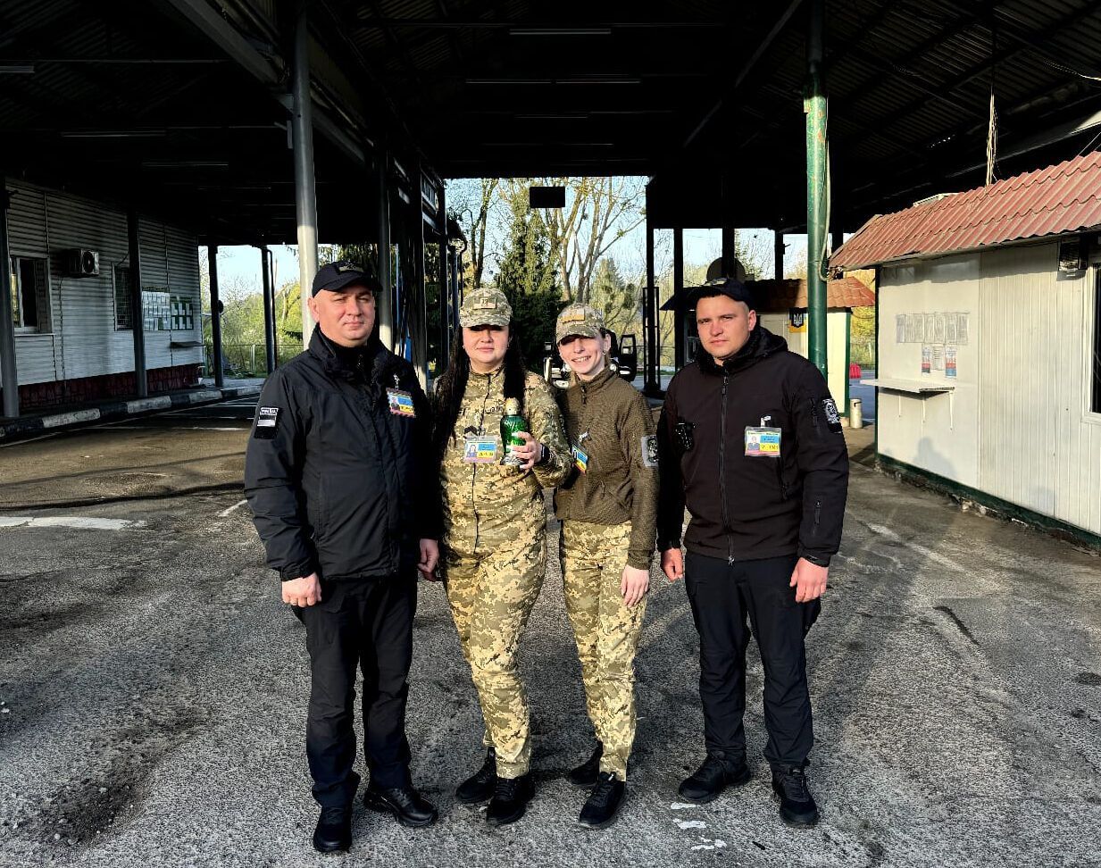 В Україну на Великдень привезли Благодатний вогонь. Перші фото  