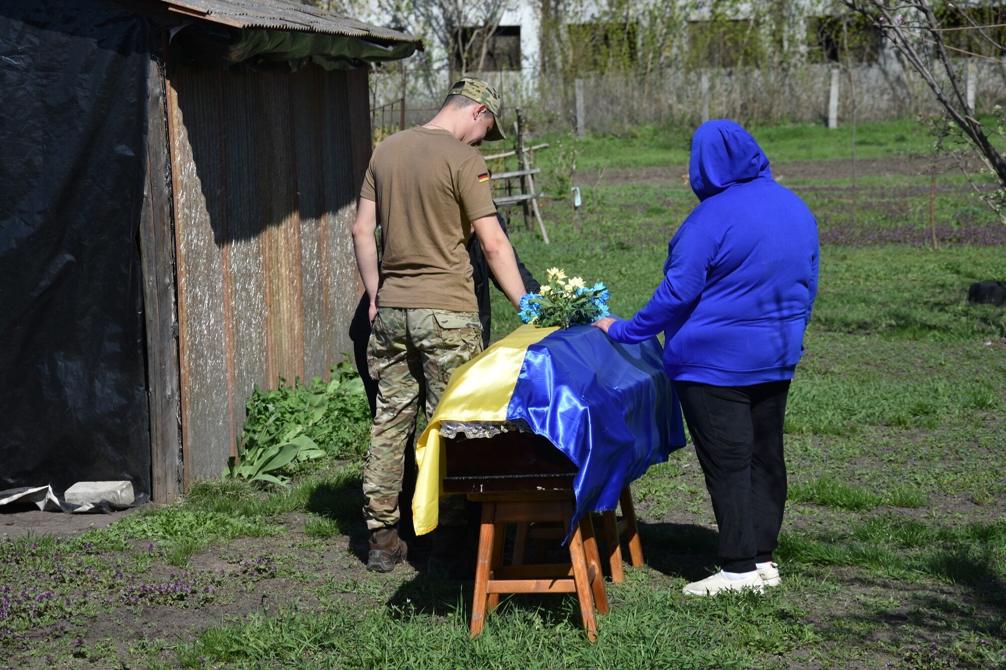 Захищав Україну з 2014 року: на Чернігівщині провели в останню путь Героя Сергія Кияницю. Фото
