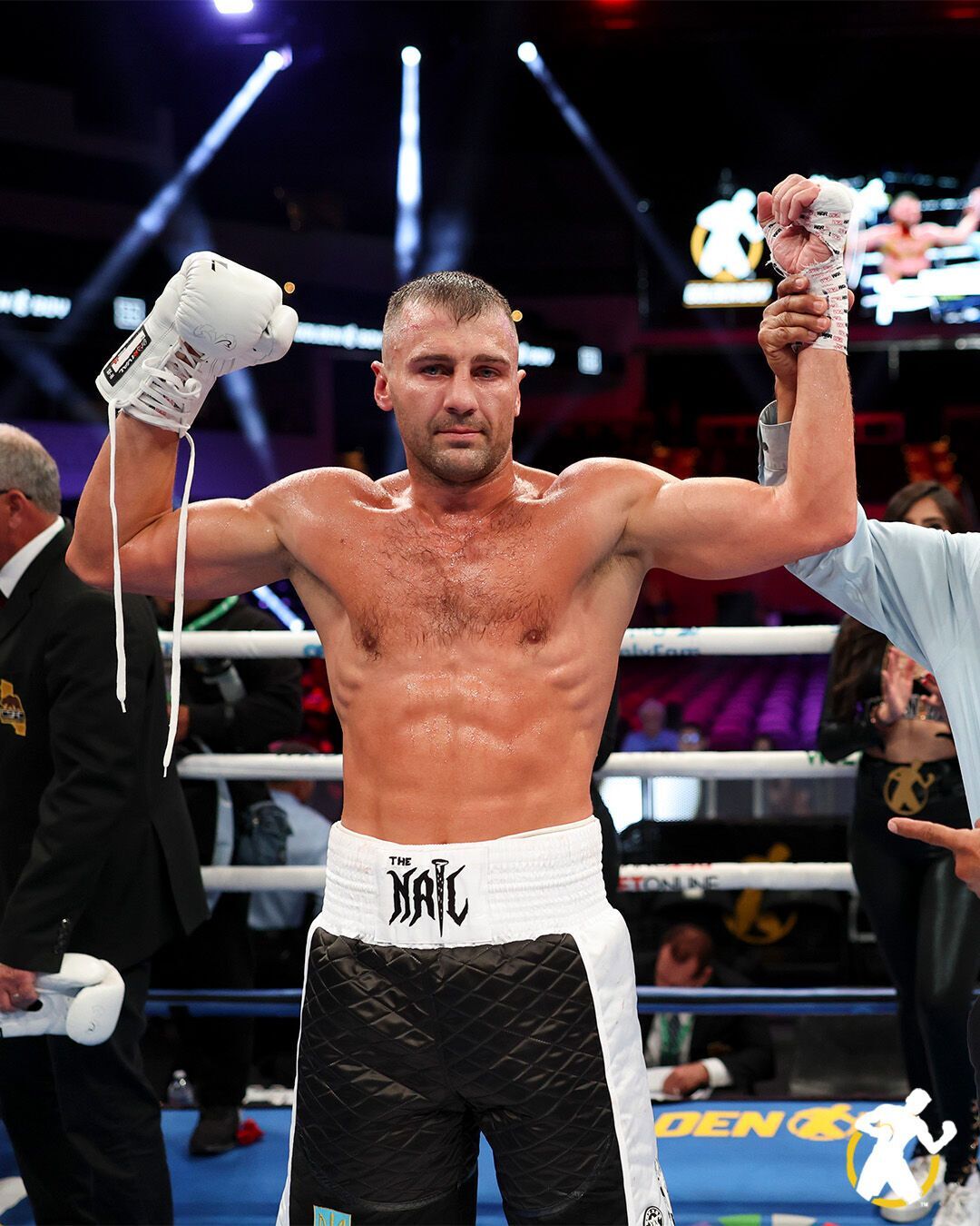 Знаменитый украинский боксер добыл в США эффектную победу нокаутом в 3-м раунде. Видео