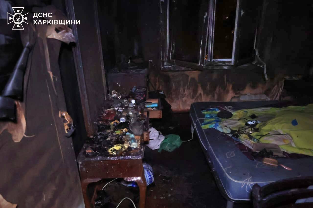 У Харкові сталася пожежа в 12-поверхівці: врятовано 15 людей. Фото

