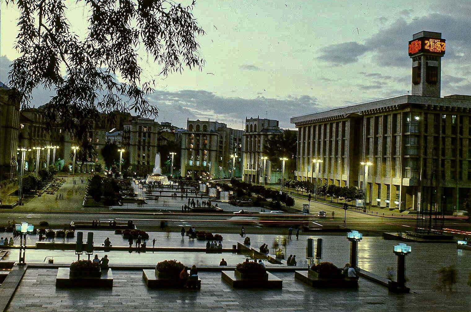 В сети показали, как выглядел вечерний Киев в 1970-80-х годах. Архивные фото