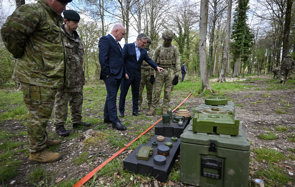 Стармер відвідав військову базу на заході Англії, де проходять підготовку ЗСУ. Фото