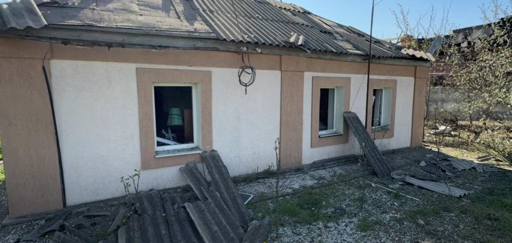 "Побігли в коридор": мешканці Полтави розповіли про ворожу атаку і показали її наслідки. Відео