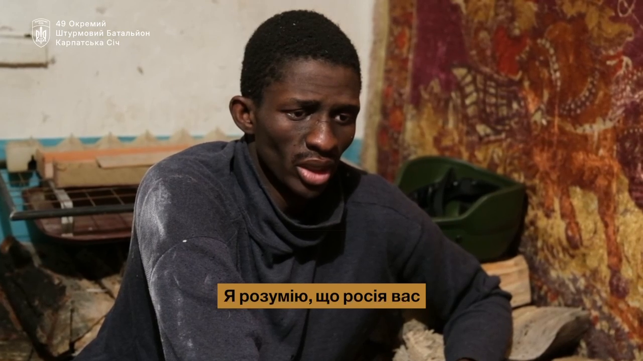 Воевал за Россию: украинские военные в Торецке взяли в плен гражданина Сенегала. Видео