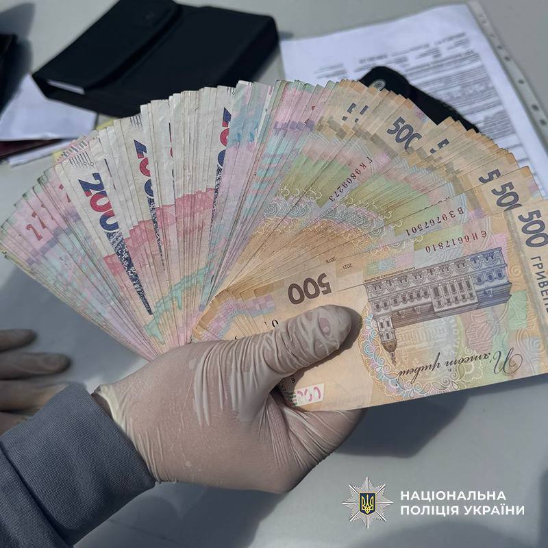 За $50 тис. продавав фейкові довідки ухилянтам: у Києві затримали організатора схеми. Фото
