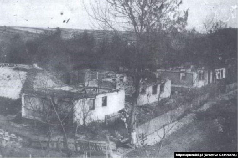 На Тернопольщине начали эксгумацию останков поляков, погибших в 1945 году: появились подробности