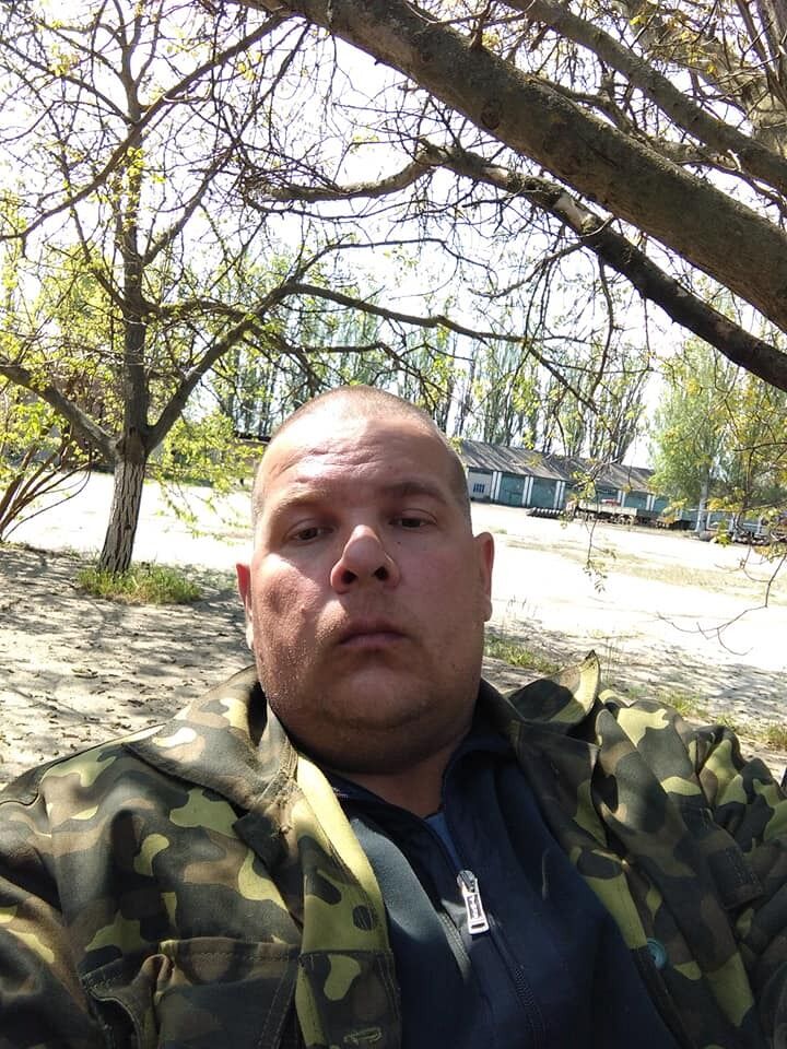 В Марганце прощаются с погибшими работниками шахты: российский дрон убил семерых женщин и двух мужчин, которые ехали в автобусе на смену