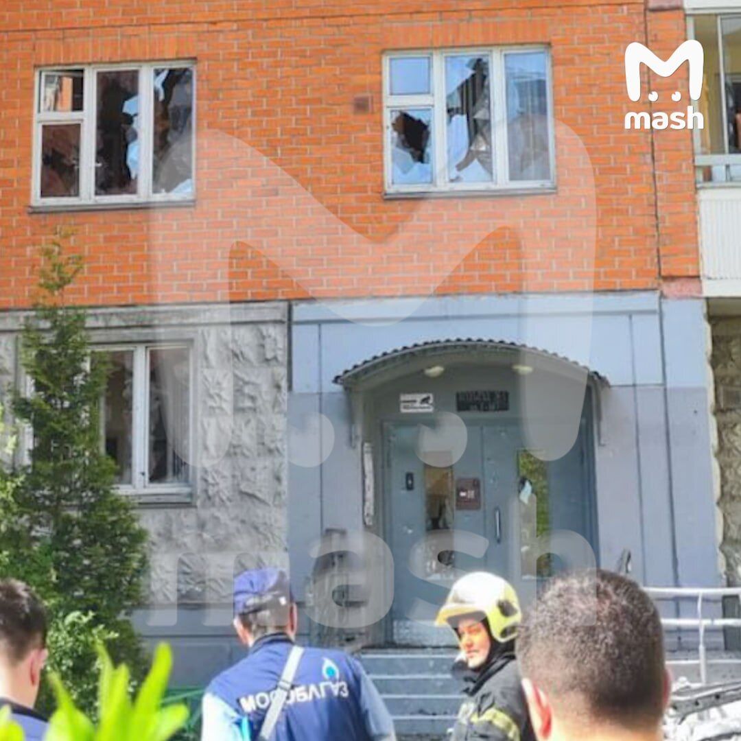Отбросило на несколько метров: в российском Подмосковье в результате взрыва авто погиб генерал. Фото и видео