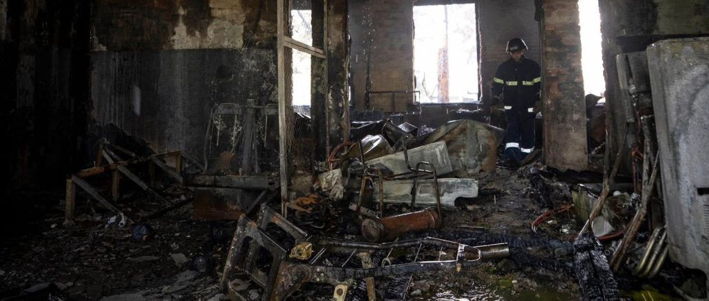 Тепер там лиш попіл та руїни: Яна Зінкевич повідомила про знищену окупантами базу "Госпітальєрів" та оголосила збір на створення нової