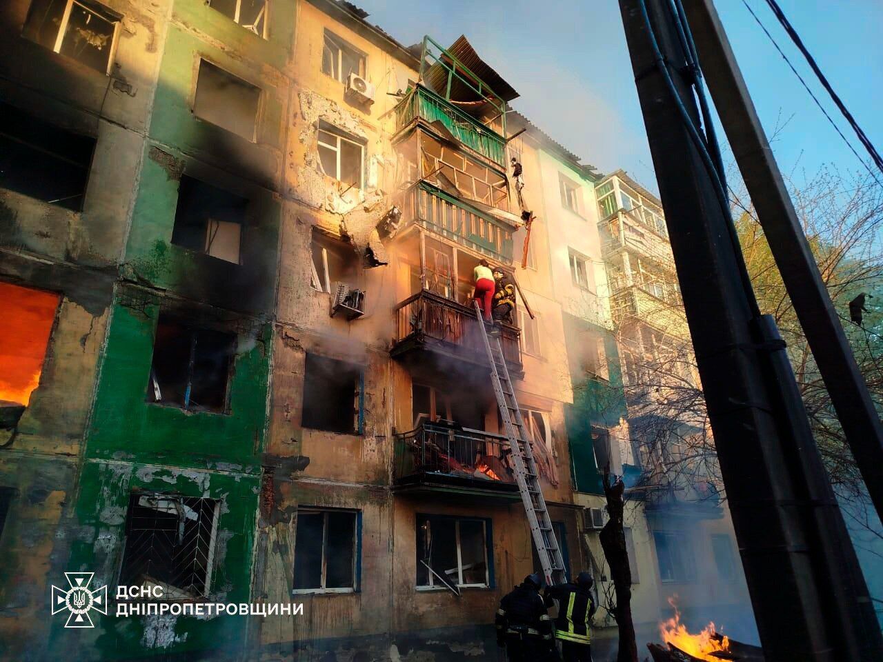 Окупанти атакували Павлоград: загинуло три людини, 15 постраждали. Фото