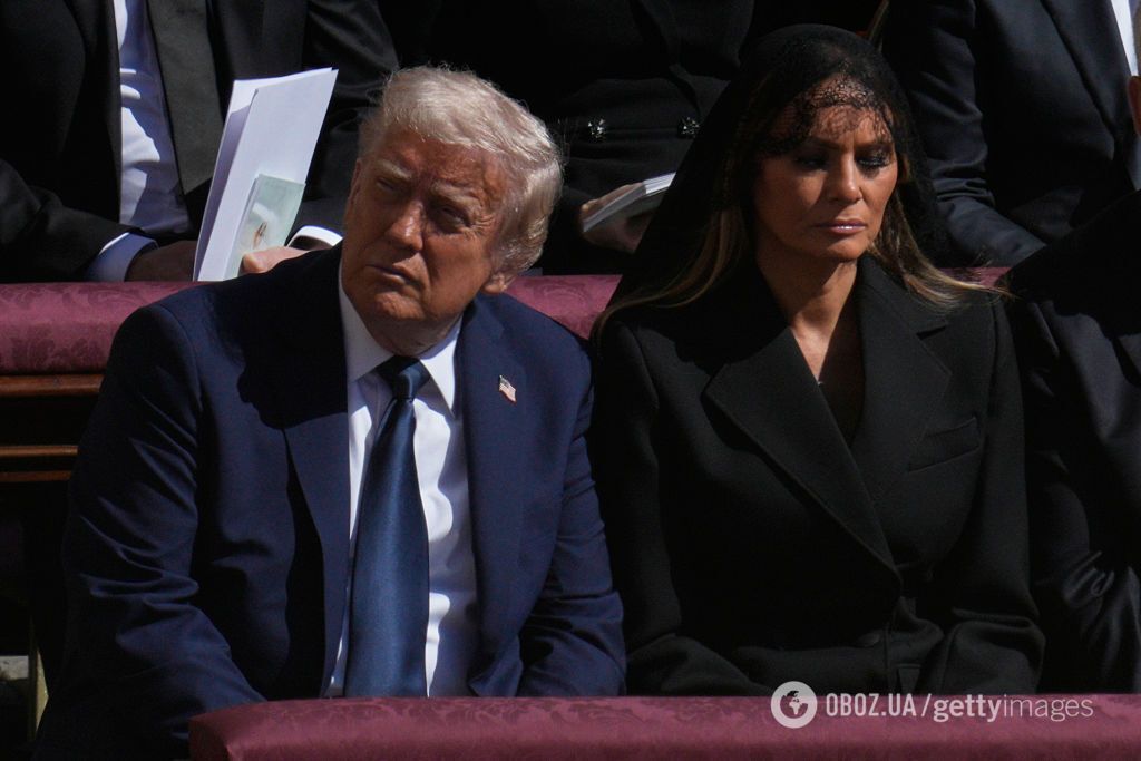Трамп на похороні Папи Римського порушив дрескод і протокол: що було не так