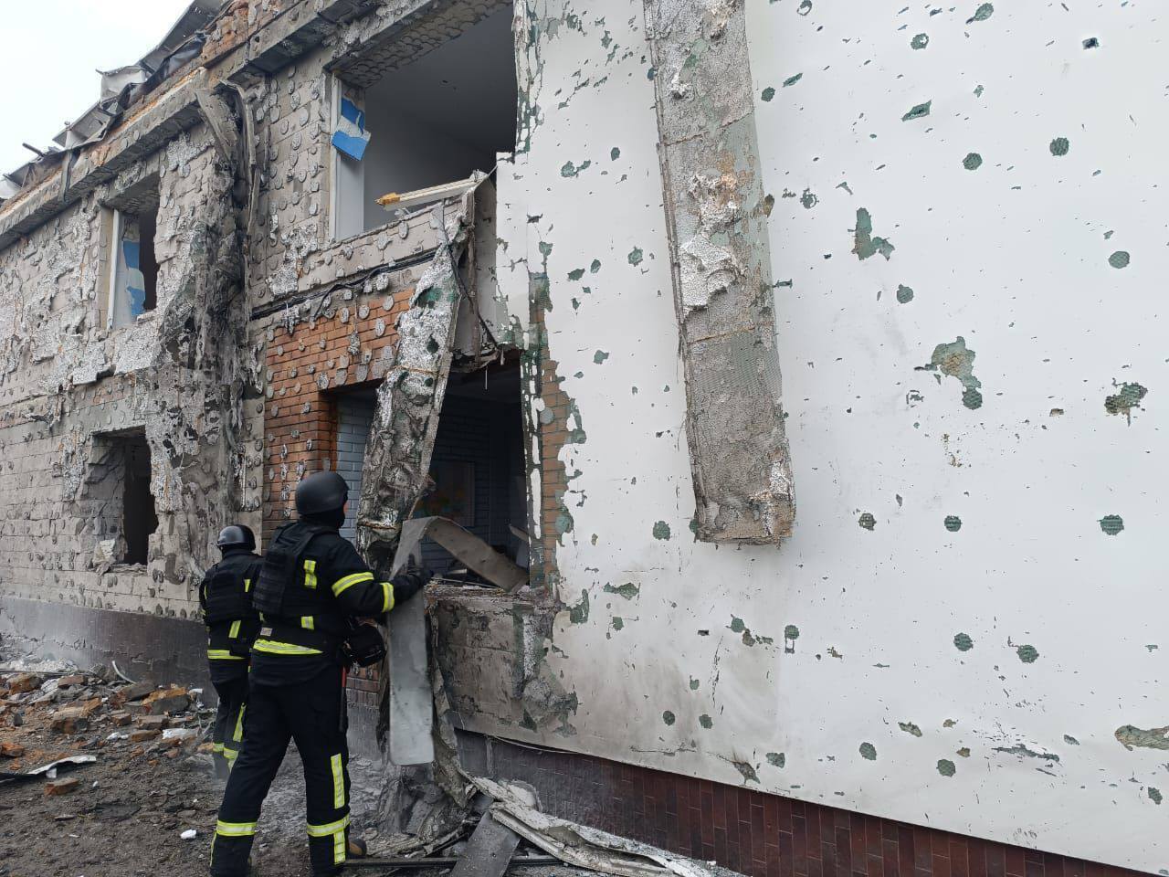 На Київщині внаслідок атаки дрона є поранений. Подробиці та фото