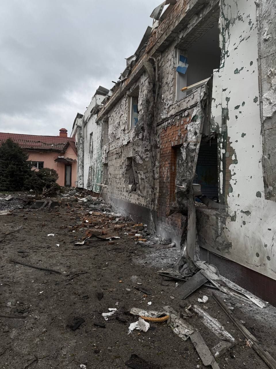 На Київщині внаслідок атаки дрона є поранений. Подробиці та фото