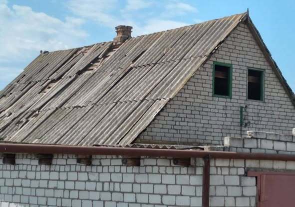 Оккупанты атаковали Днепропетровщину: погиб мужчина, повреждены дома, газопровод, пострадала женщина. Фото