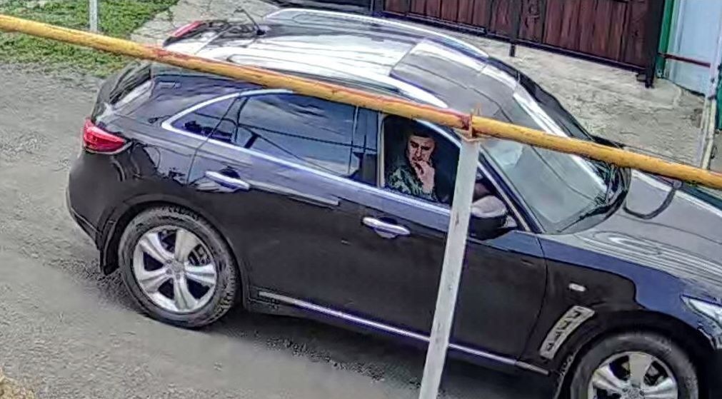 З погонею та стріляниною: в окупації почалися облави на тих, хто відмовляється воювати проти України