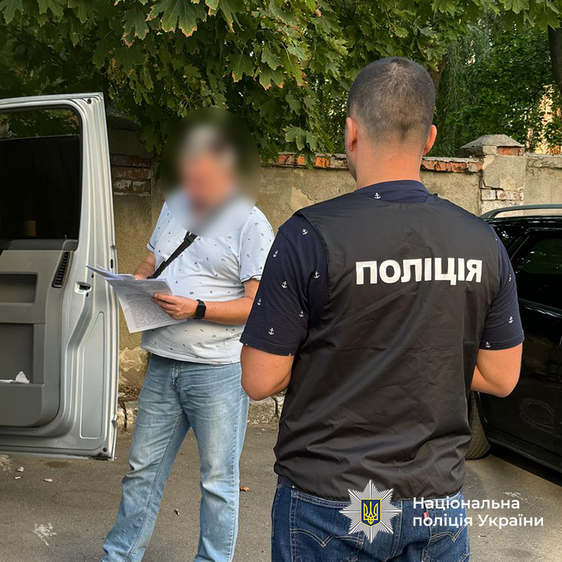 На постачанні дров військовим "розпиляли" мільйони гривень