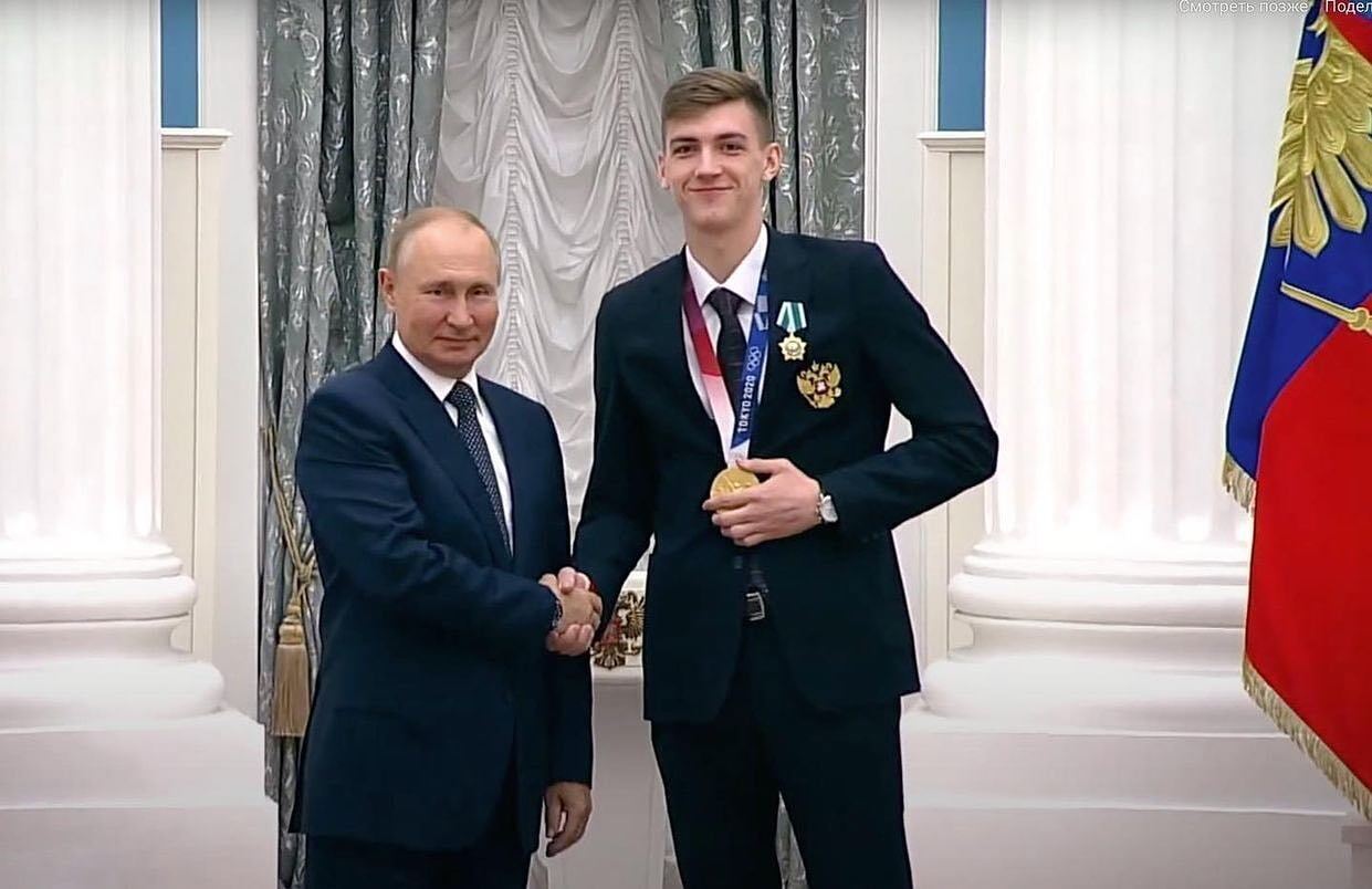 "Это абсурд". Олимпийский чемпион из РФ устроил бунт в России
