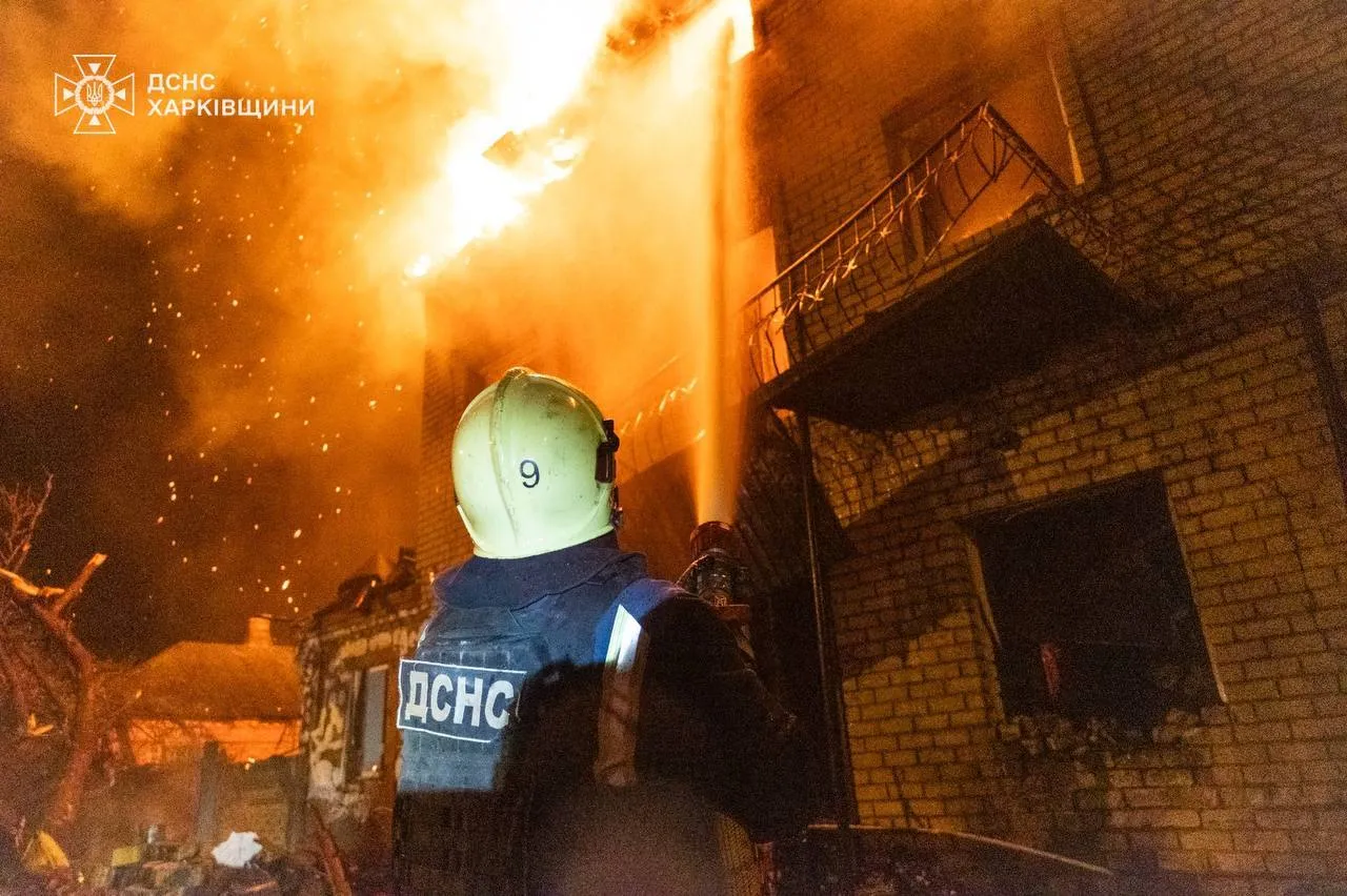 "Війні не місце на Землі": Зеленський показав Харків та Дніпро після атаки та закликав світ дотиснути Росію