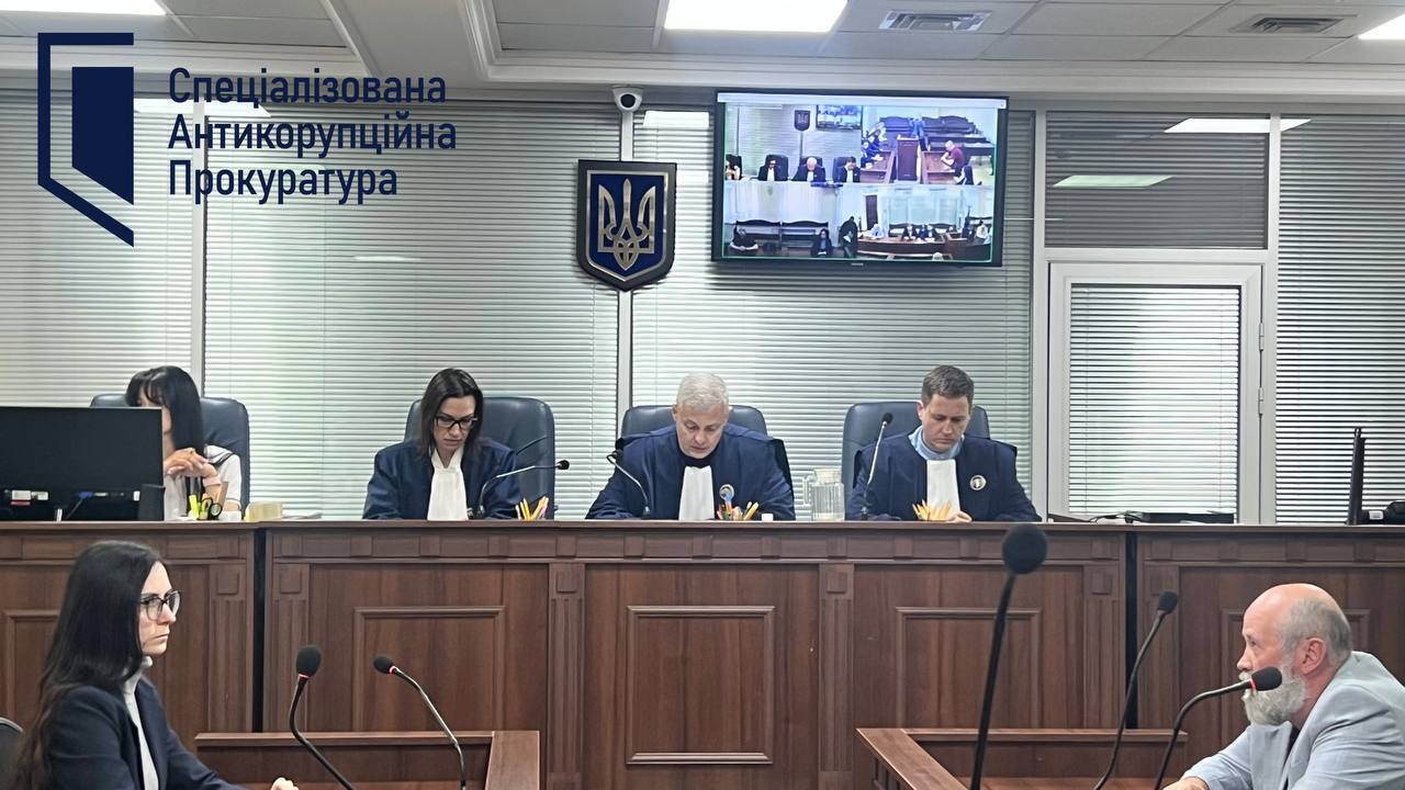 ВАКС виніс вирок чотирьом ексчиновникам
