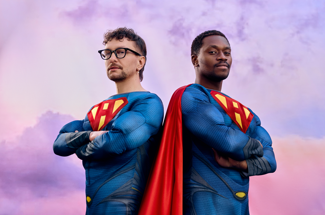 Tvorchi в костюмах супергероев спели о надежде в новом видео