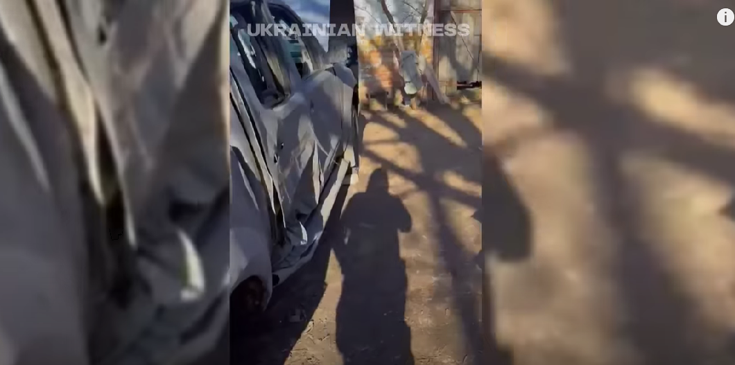 Российский дрон поразил авто, в котором ехали журналист Ukrainian Witness и военные: момент попал на видео