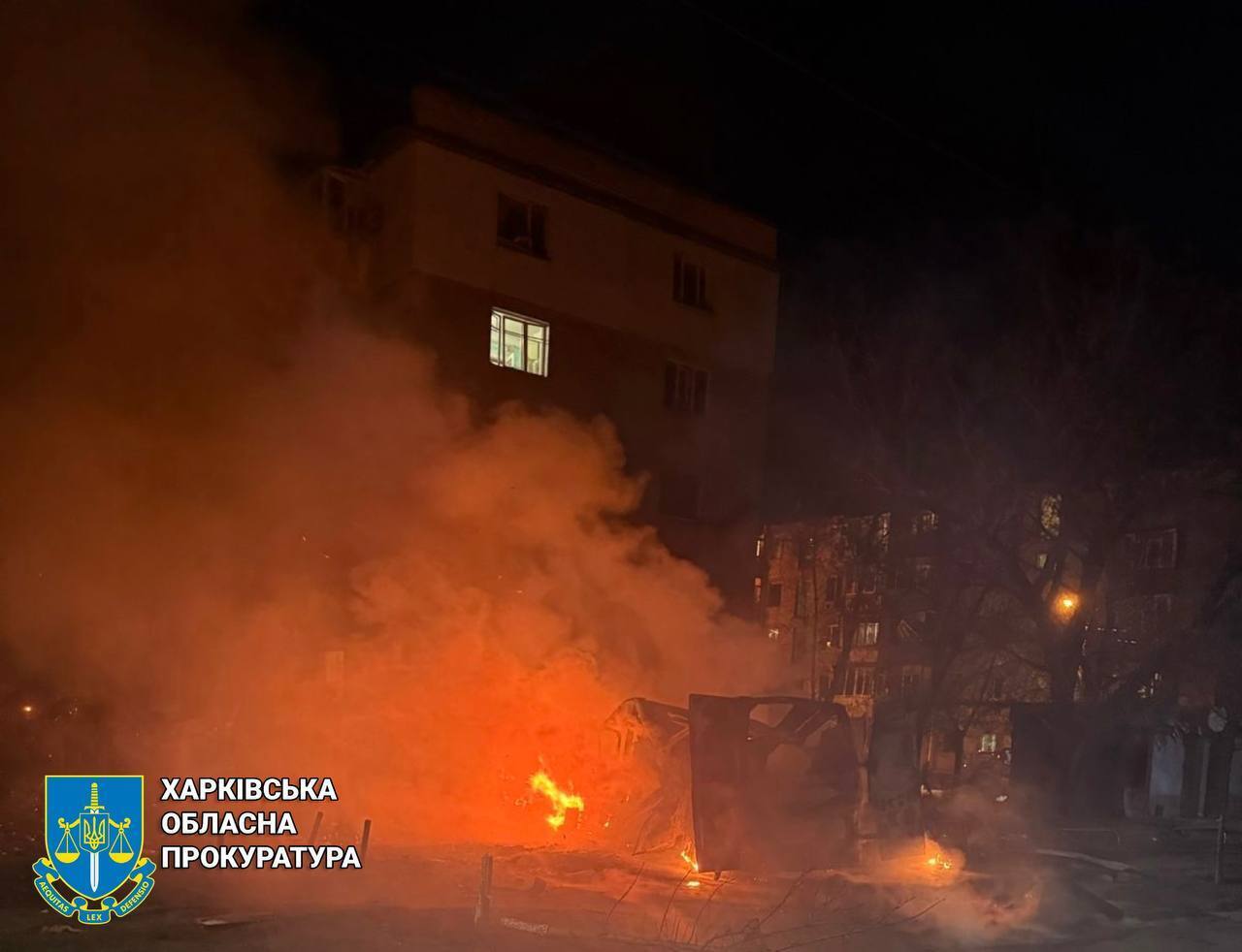 Россия атаковала дроном дом в Харькове: 34 человека пострадали, среди погибших – семья с ребенком. Фото и видео