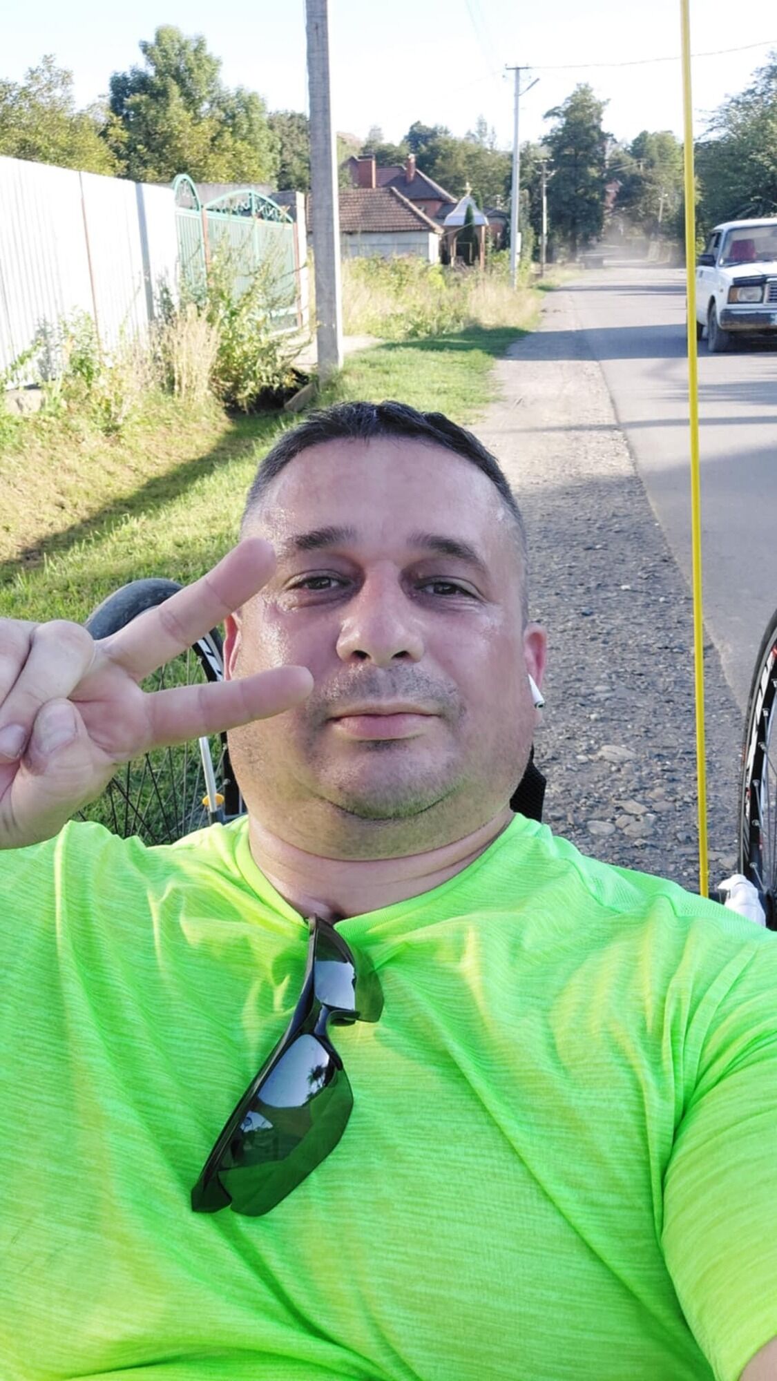 "Спіймав" чотири бронебійні кулі й вижив: як ветеран, котрий 10 років перебуває у колісному кріслі, став спортивною зіркою