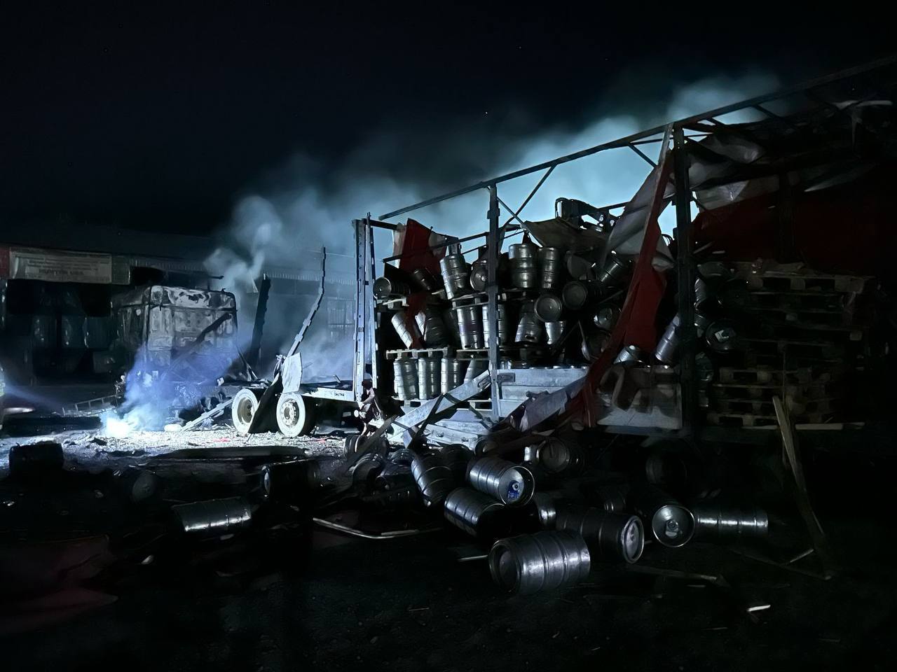 Спалахнули пожежі, є постраждалі: війська Росії атакували "Шахедами" Київщину. Фото