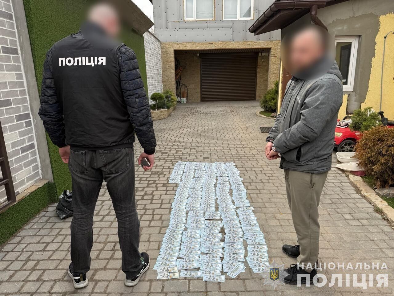 Вимагав $130 тис. за "вирішення питання" у суді: в Одесі затримали "рішалу". Фото
