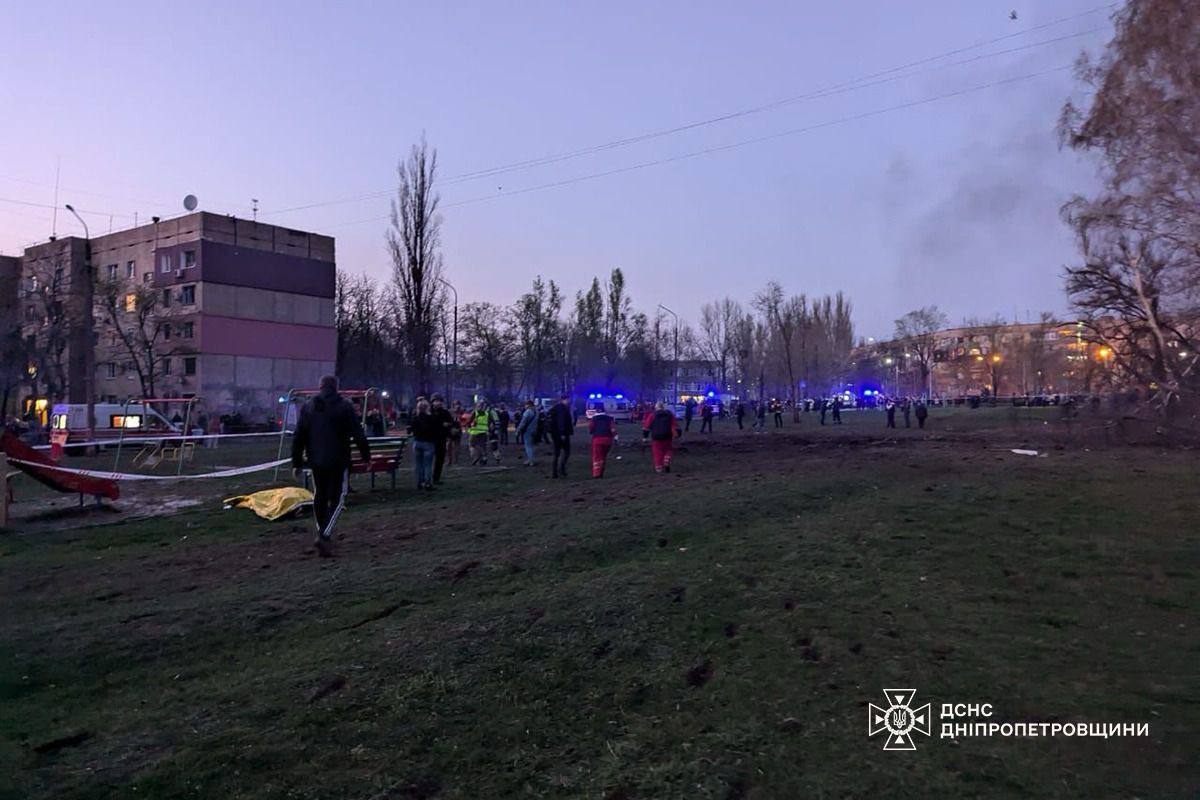 Росія вдарила "Іскандером" по Кривому Рогу, 18 людей загинули, серед них 9 дітей: усі подробиці