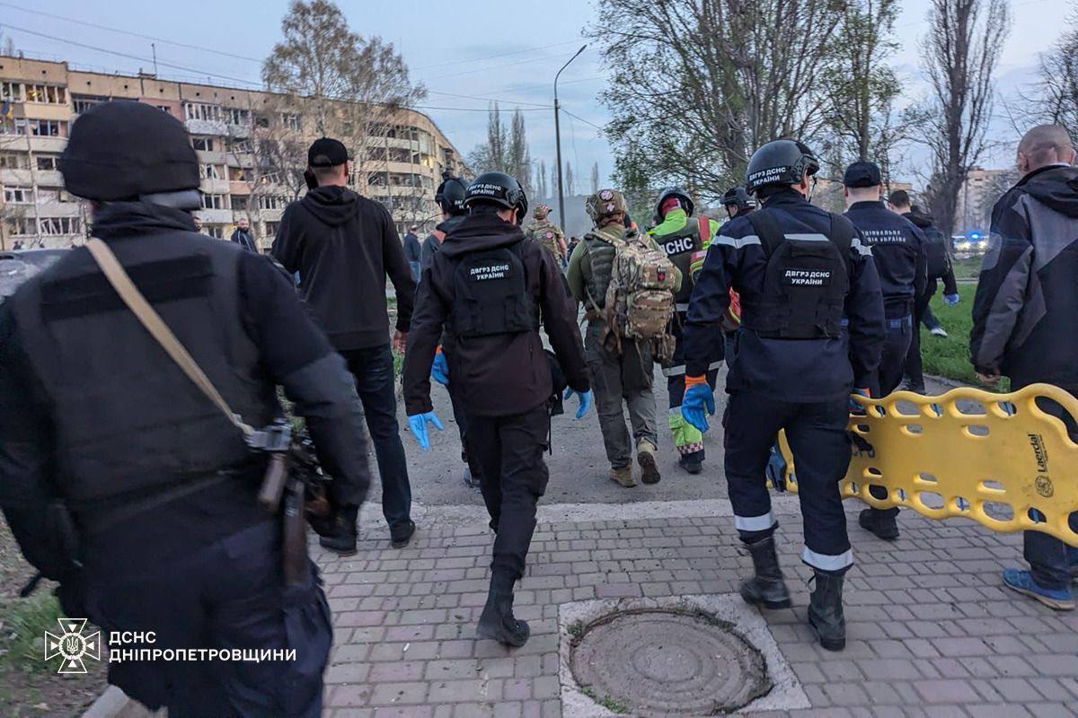 Росія вдарила "Іскандером" по Кривому Рогу, 18 людей загинули, серед них 9 дітей: усі подробиці