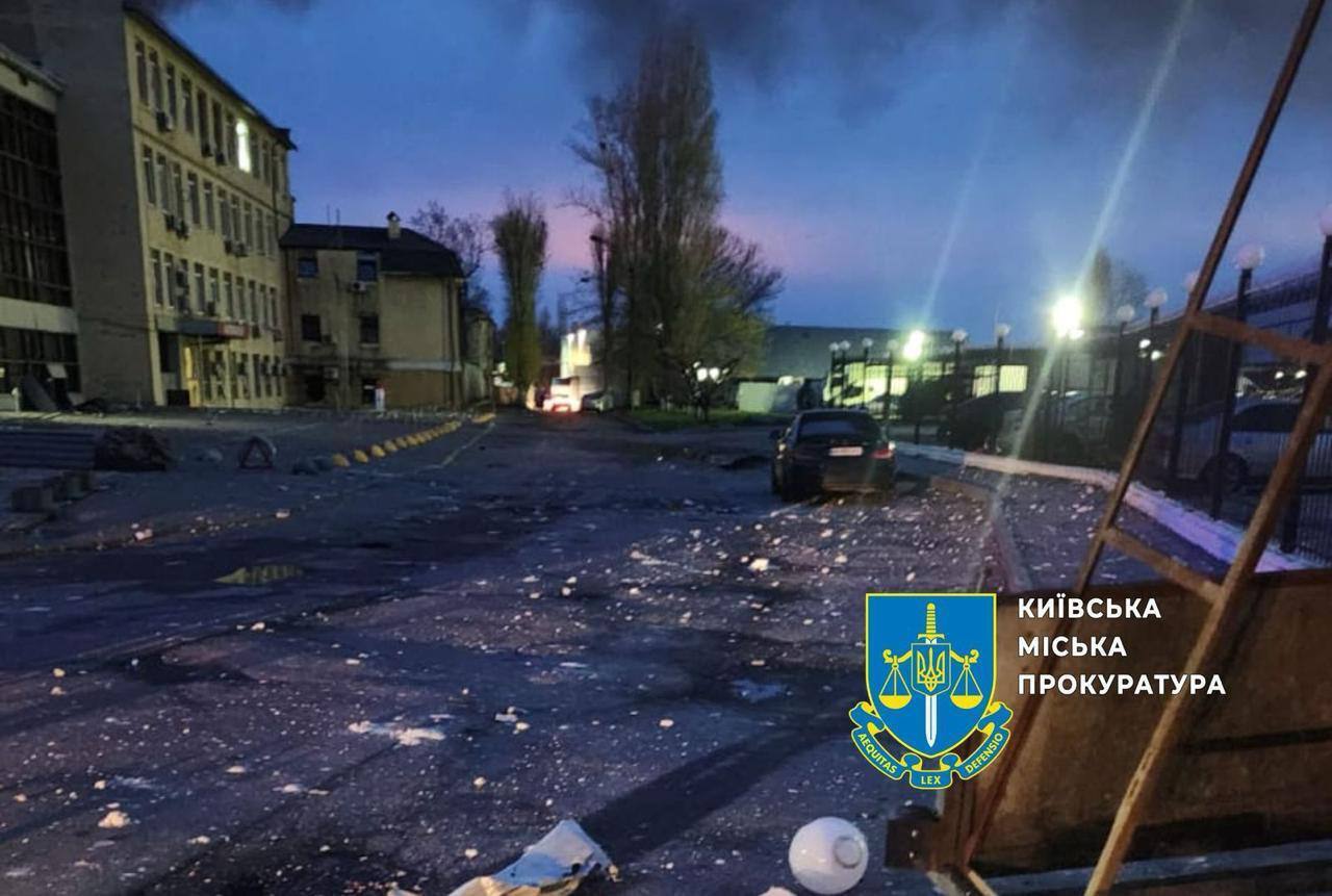 Нашли тело погибшего: появились новые детали удара баллистикой по Киеву