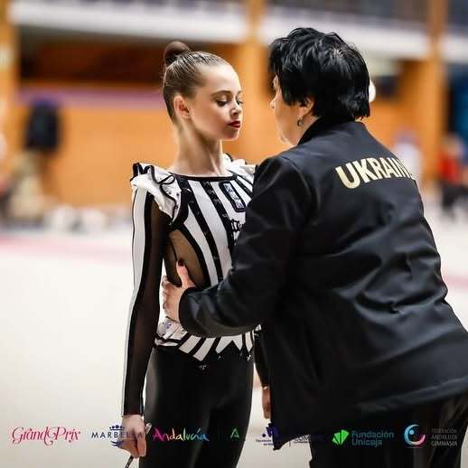Камера зняла, що зробила Дерюгіна після виступу Онофрійчук на Кубку світу в Болгарії. Відео