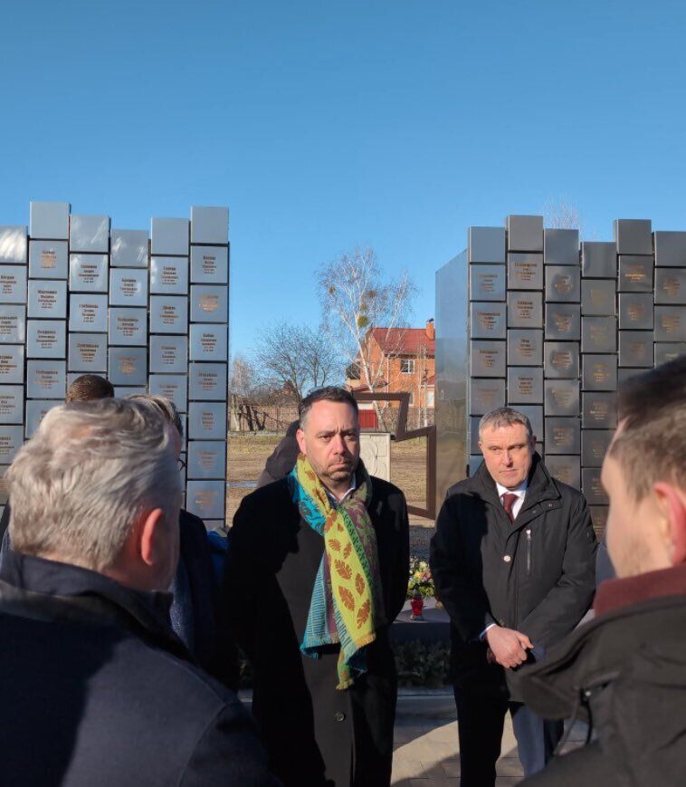 До Києва прибули з візитом прем’єр, глава МЗС і міністр оборони Бельгії. Фото і відео