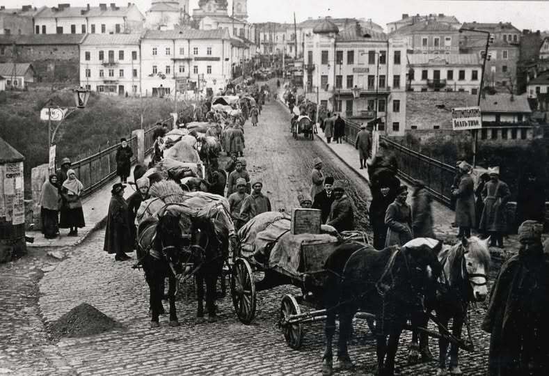 Как кадр из фильма: в сети показали Каменец-Подольский в 1918 году