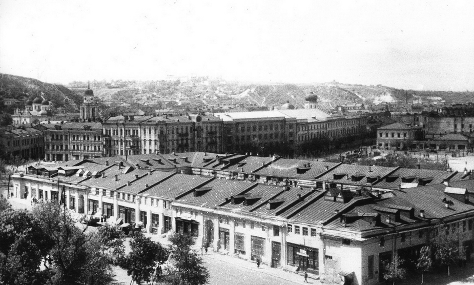 В сети показали, как выглядело "старое" здание Гостиного двора в Киеве. Уникальные фото