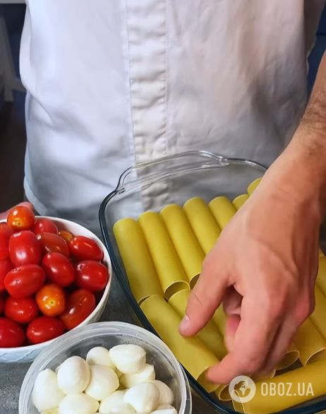 Лучше привычных макарон: как вкусно приготовить каннеллони с сыром и помидорами на обед