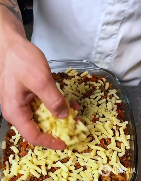 Лучше привычных макарон: как вкусно приготовить каннеллони с сыром и помидорами на обед