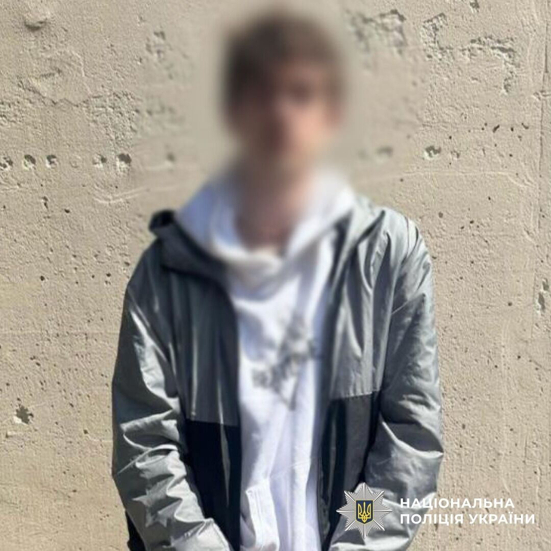 У Києві "пранкер", погрожуючи вибухівкою, намагався пограбувати пункт обміну валют. Фото та відео