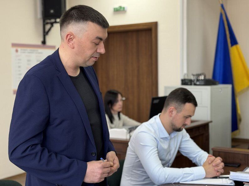 Екссуддю Тандира, який збив нацгвардійця на блокпості, залишили під вартою: нові деталі