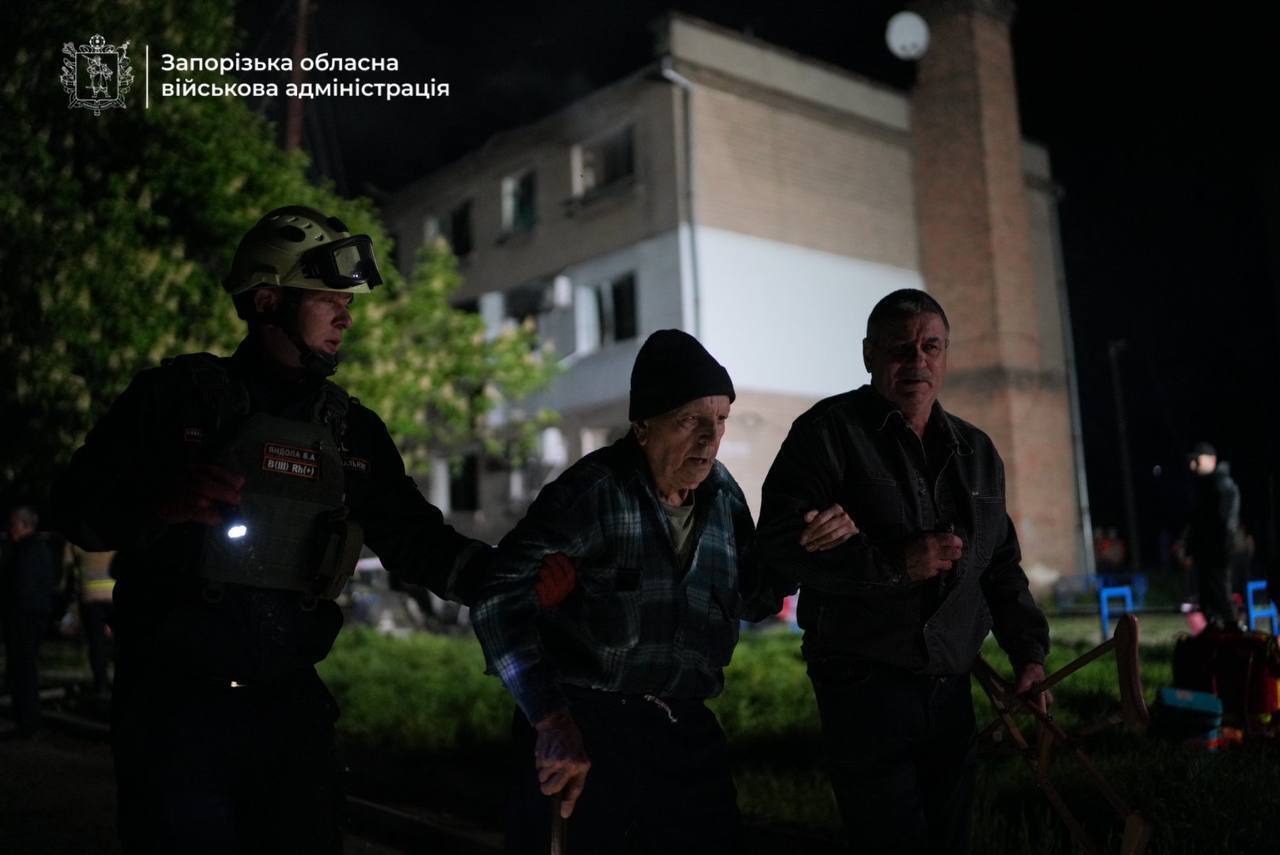 Росія завдала 11 ударів "Шахедами" по Запоріжжю: постраждав 31 мирний житель, серед них двоє дітей. Фото і відео
