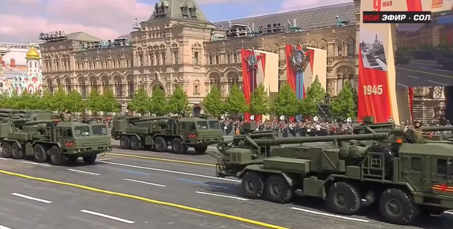 "У Росії все погано": військовий проаналізував побачене на параді до 9 травня в Москві