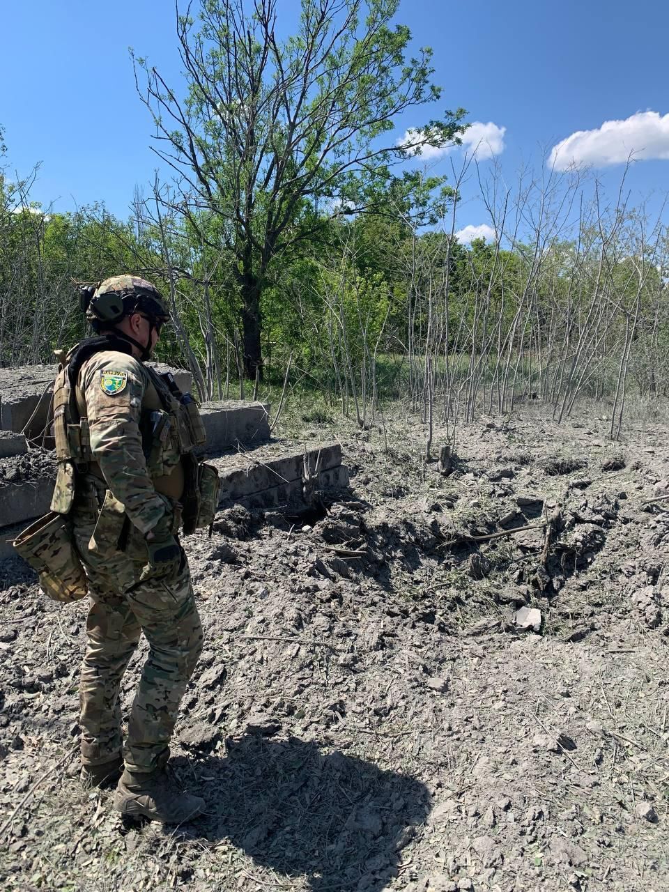 Росія скинула авіабомби на Костянтинівку: пошкоджені приватний будинок, лінію газопостачання і ЛЕП. Фото