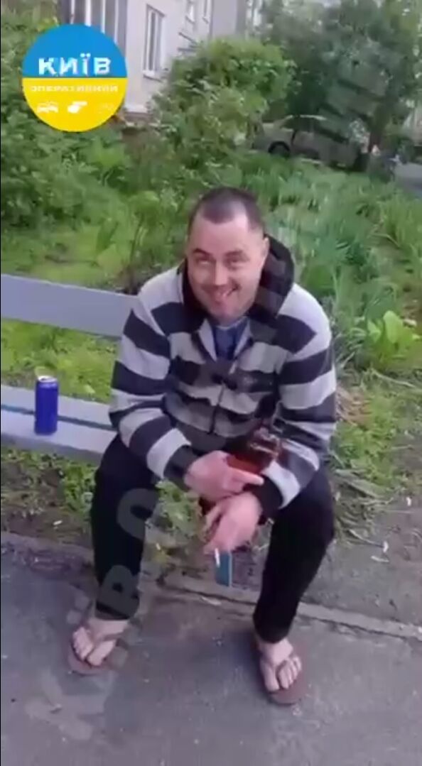 "Не надо было на Майдане скакать": в Киеве мужчина оскорбил украинских военных и устроил перепалку с женщинами. Видео