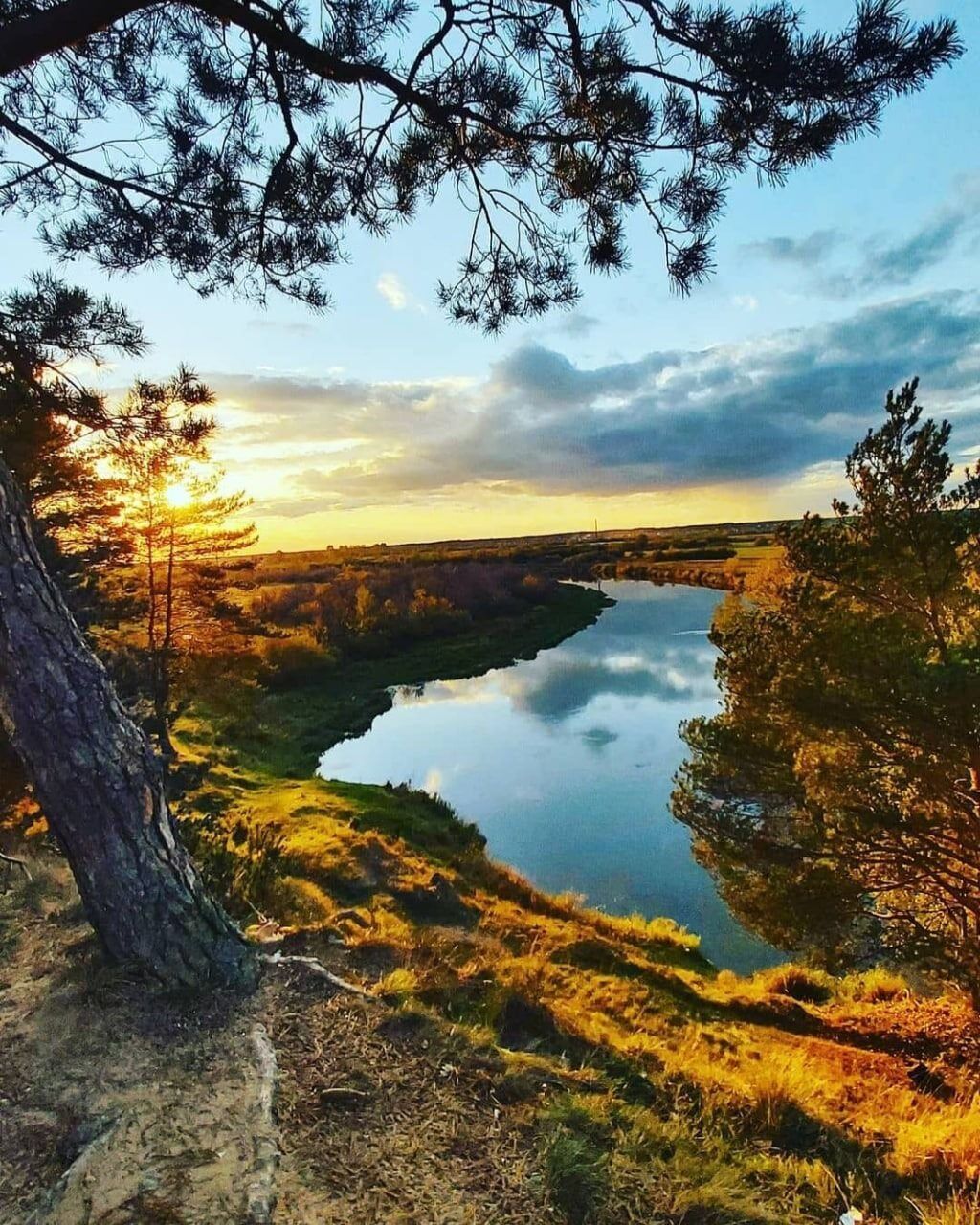 Туристичні бази біля річки Стир та Дністра