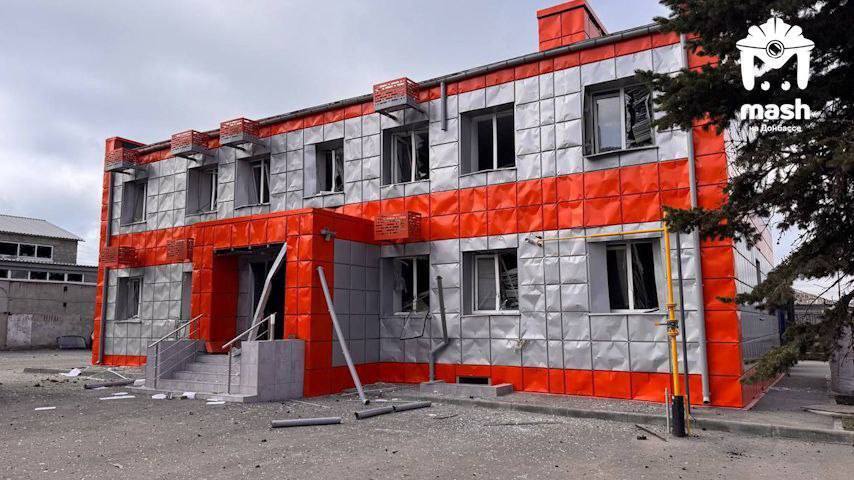 Дроны атаковали базу оккупантов на заводе в Луганске: всплыли данные о последствиях "бавовны". Фото