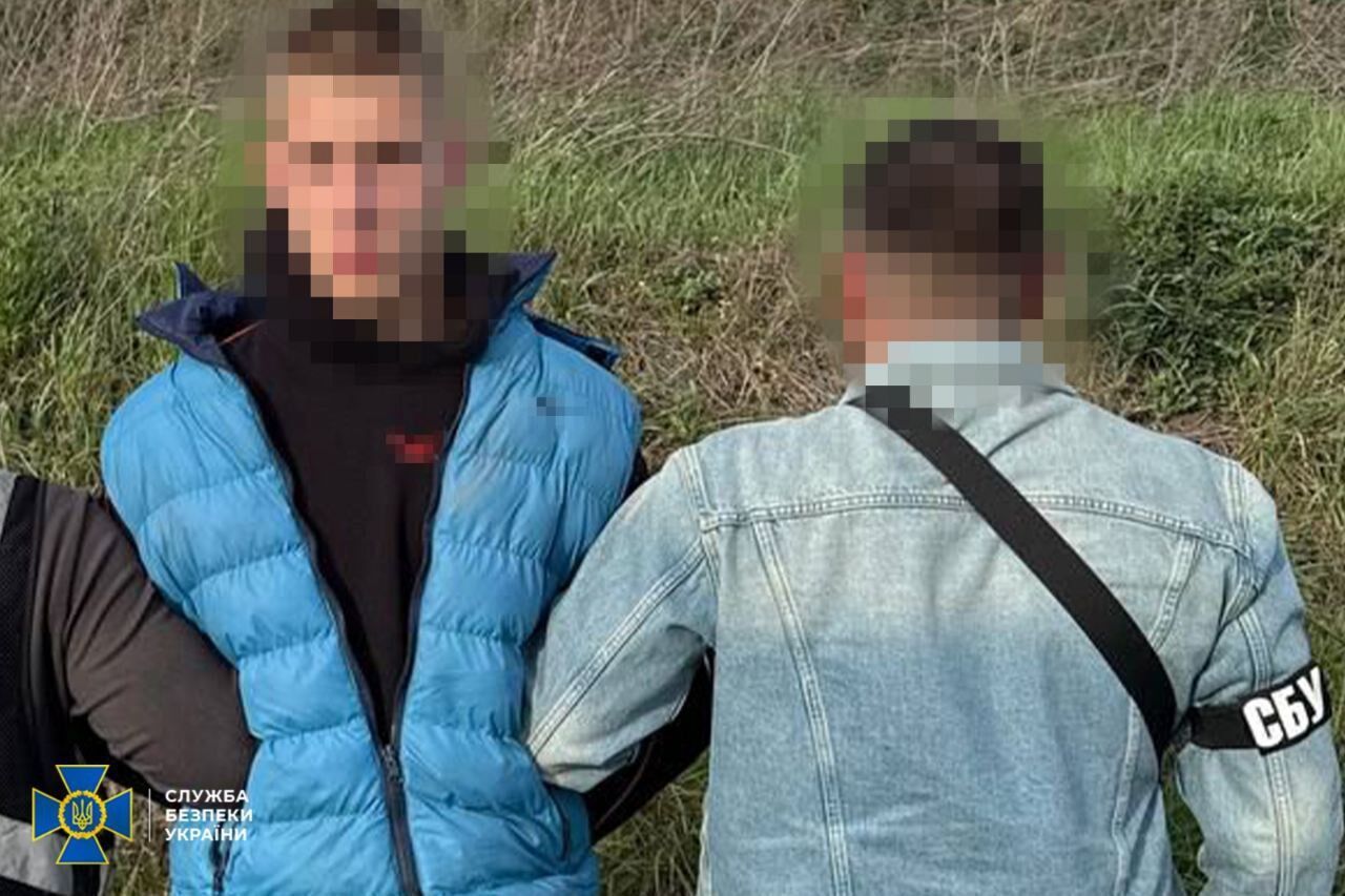 СБУ та Нацполіція затримали підлітка з Вінниччини, який у Києві підпалив авто ЗСУ. Подробиці та фото