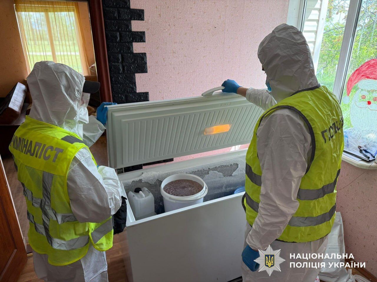 Провели более 200 обысков в 15 регионах: в Украине ликвидировали одну из крупнейших нарколабораторий. Фото и видео Провели более 200 обысков в 15 регионах: в Украине ликвидировали одну из крупнейших нарколабораторий. Фото и видео