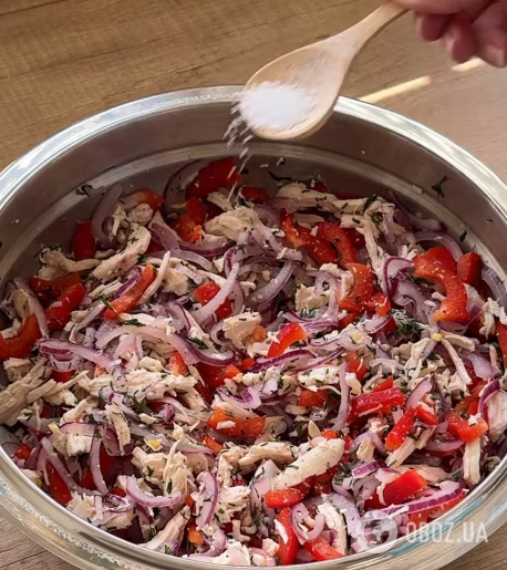 Какой вкусный салат приготовить с куриным филе: делимся элементарным рецептом