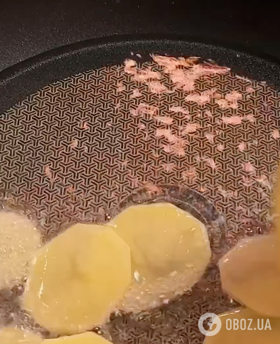 На какой сковороде жарить картофель